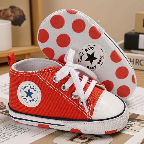 chaussure pour bébé rouge
