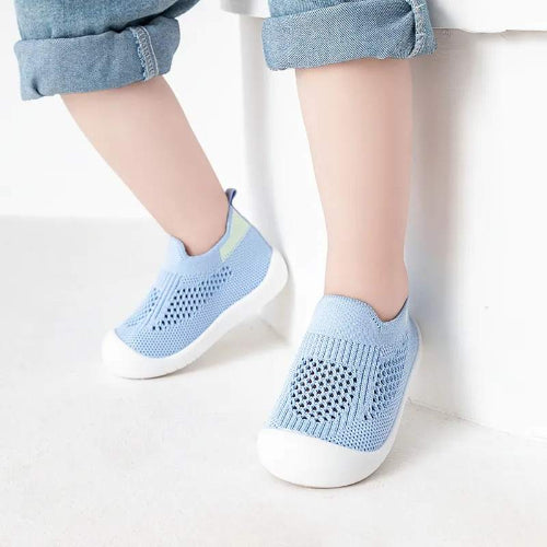 chaussure souple pour bébé bleu