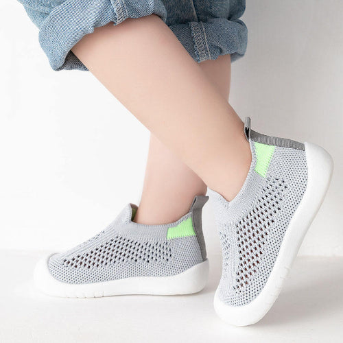 chaussure souple pour bébé gris